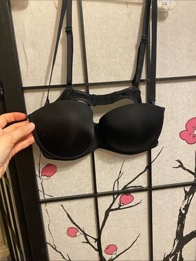 Black Strapless Push-Up Bra - Women Intimates